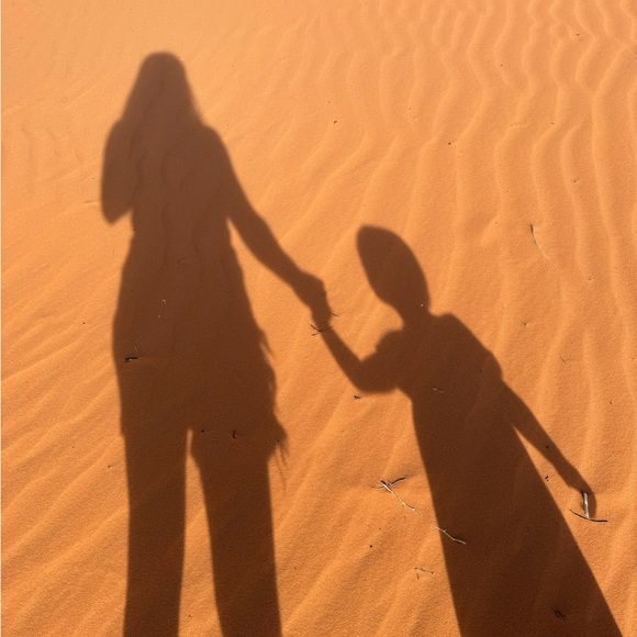 Meet your Posher, Madison - Picture 1 of 1